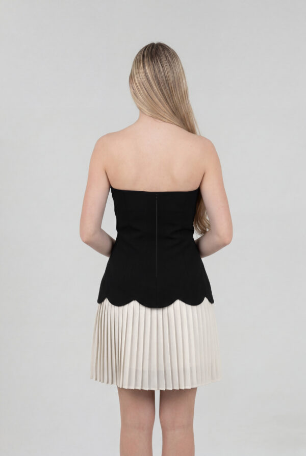 Elegant Tube Neck Mini Dress with Curvy Gathered Skirt – Sleeveless Fitted Party Wear